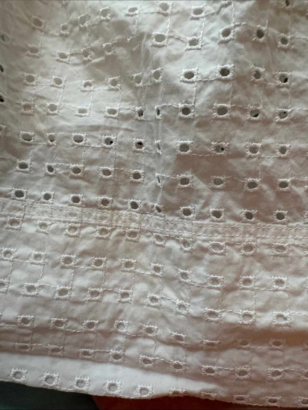 Uniqlo White Eyelet Skirt - Picture 4 of 7